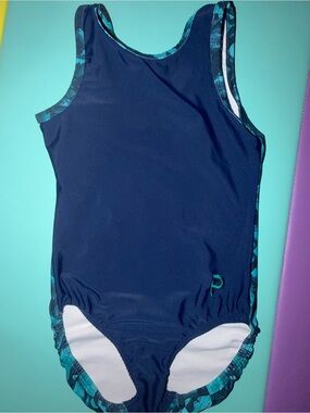 Girls' Medium Plum gymnastics leotard